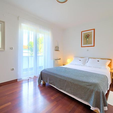 Bed&Breakfast Lucija Bed & Breakfast Punat Exterior photo