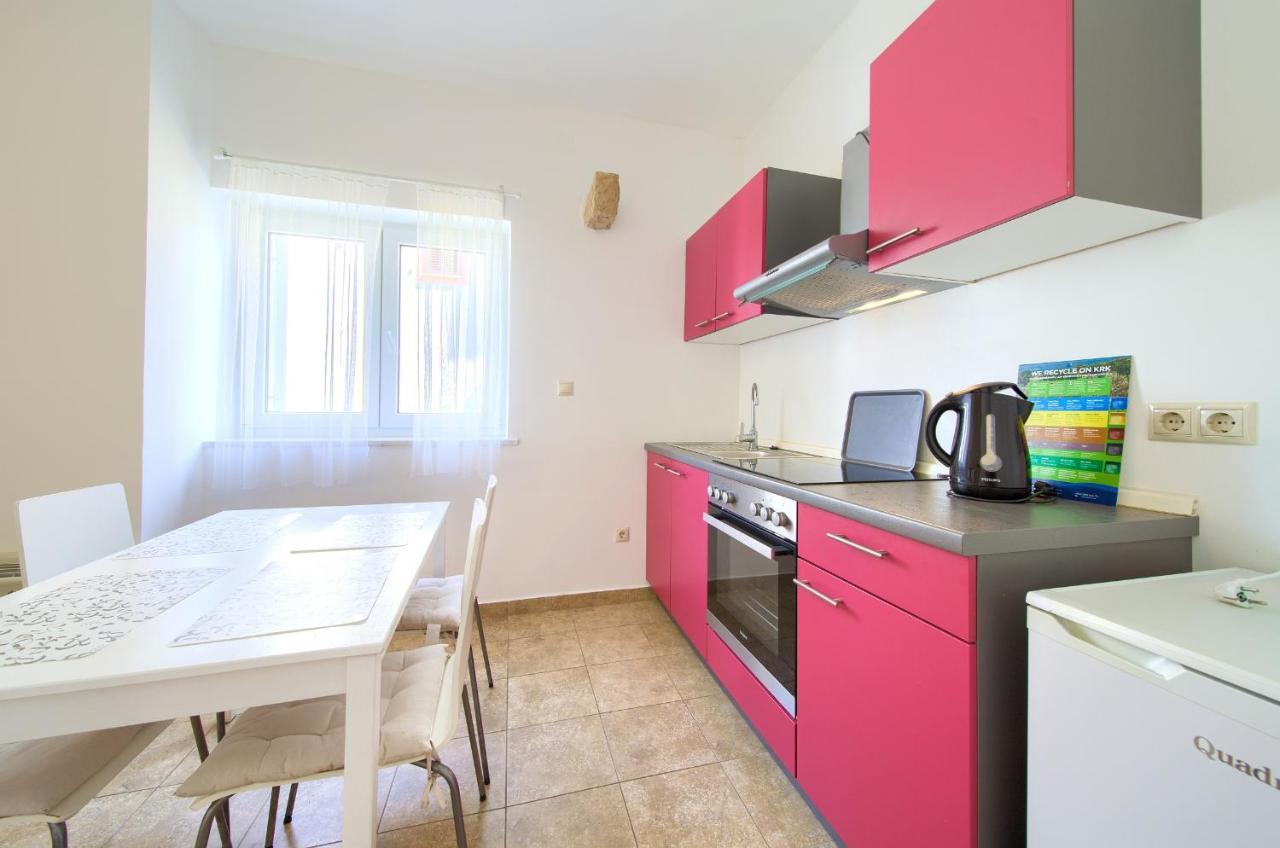 Bed&Breakfast Lucija Bed & Breakfast Punat Exterior photo