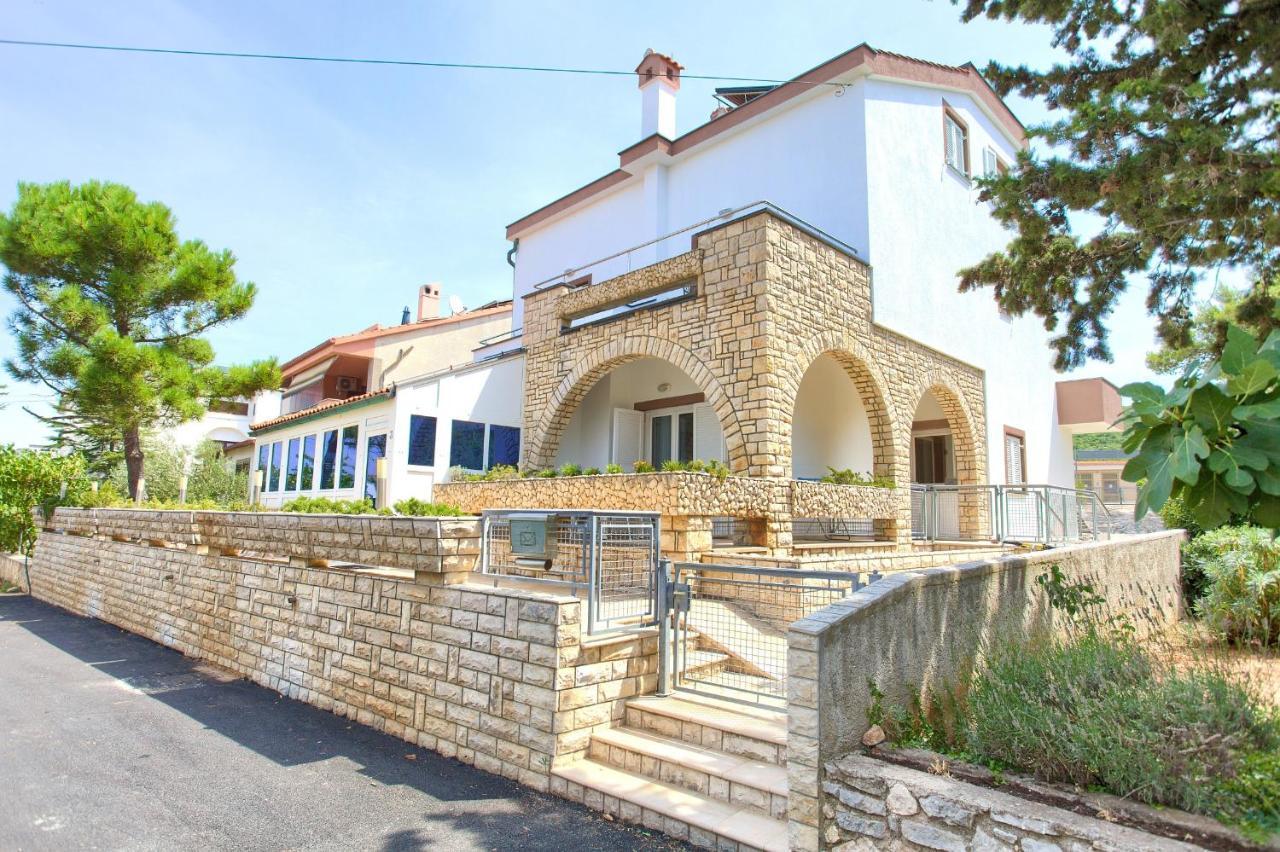Bed&Breakfast Lucija Bed & Breakfast Punat Exterior photo