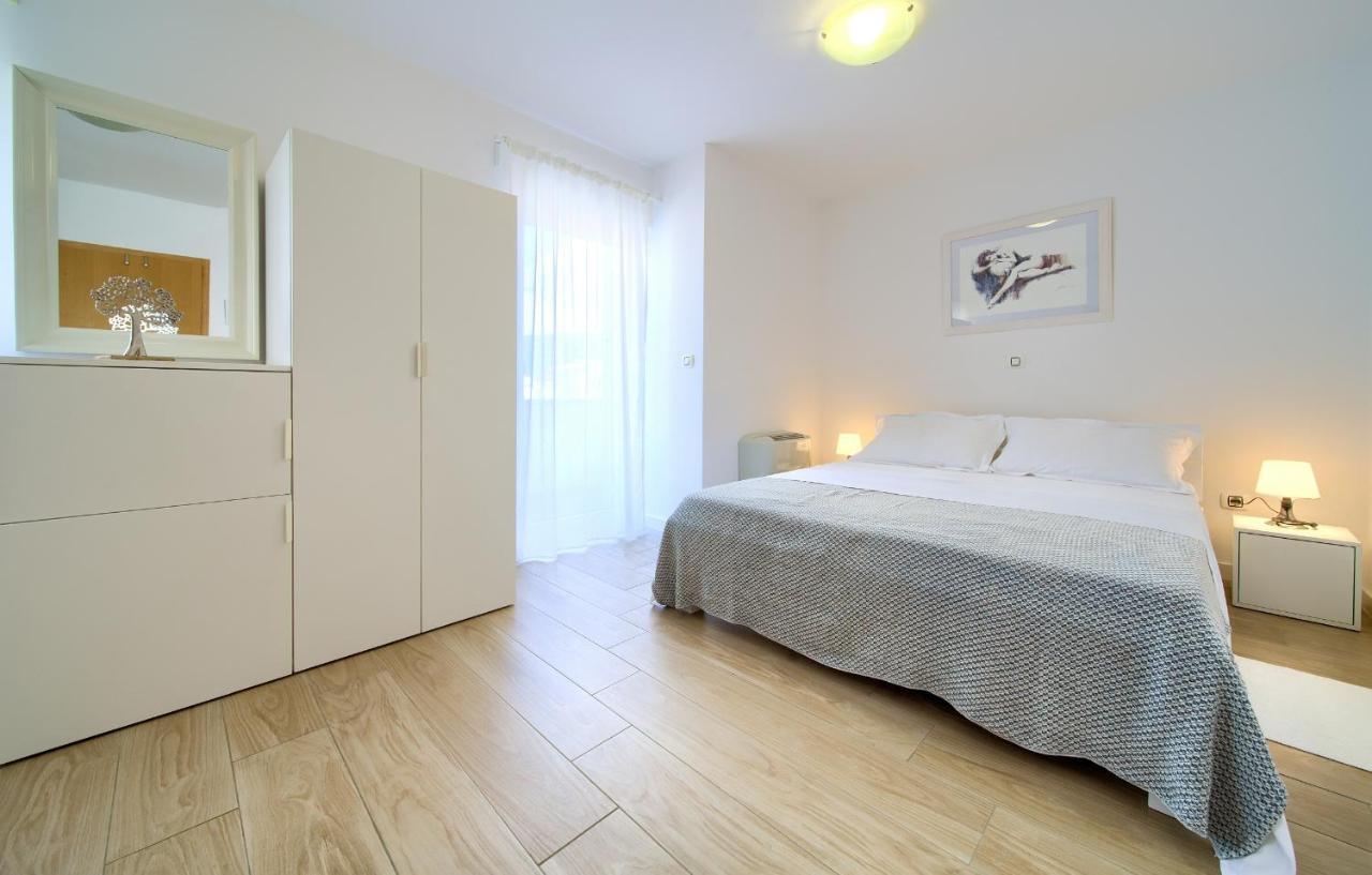 Bed&Breakfast Lucija Bed & Breakfast Punat Exterior photo
